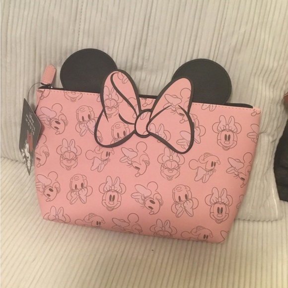 Disney - Picture 5 of 10